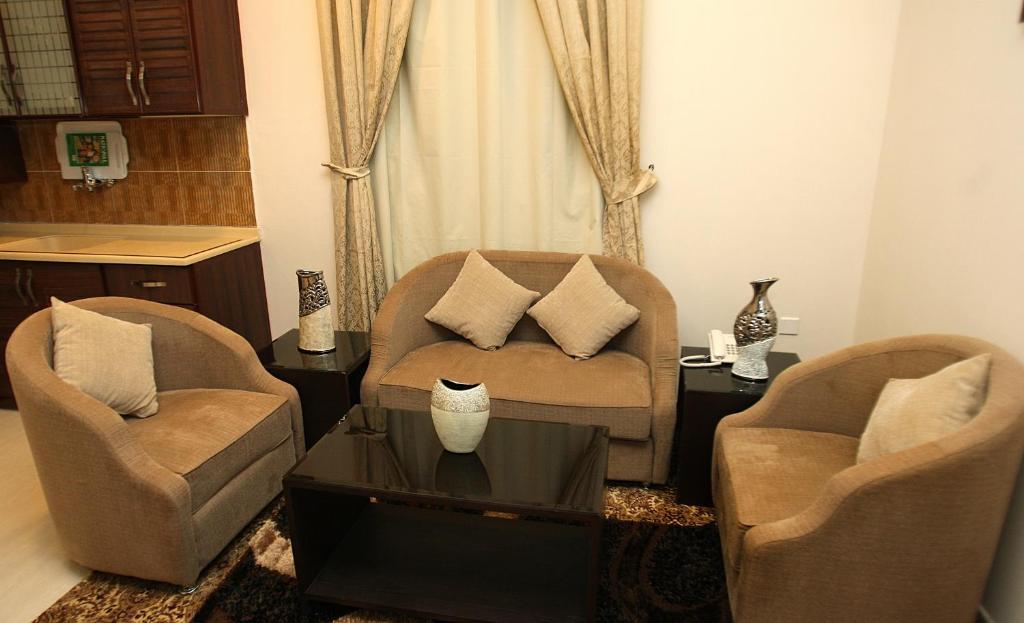 Rest Night Serviced Apartments - Al Nafal Riyadh Room photo